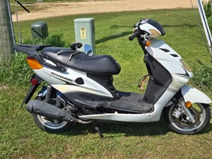 Schwinn Scooter with Missing Parts and Wiring Issues - For Parts or Repair Only - Mirrors Wrong Size