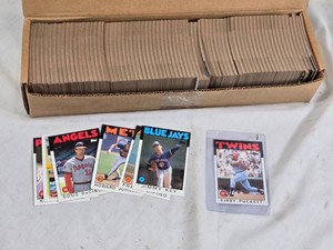 Lot of 1986 Topps Baseball Cards Featuring Kirby Puckett and More