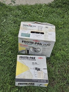Dow Froth-Pak Sealant Spray Foam Kit and Accessories - Expired, Never Frozen