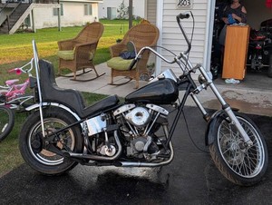 1975 Harley Davidson Shovel Head.