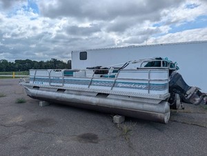1991 24FT Spectrum Pontoon