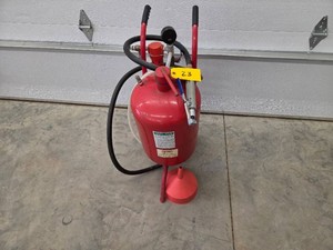 Well Bilt 10 Gallon Sand Blaster...