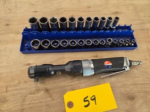 38 Air Ratchet & 38 Sockets...