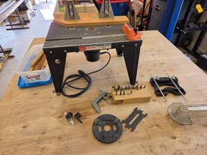 Router Table with Black & Decker Ro...