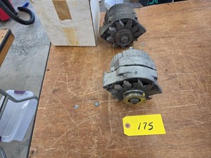 (2) 1975-1976 Pontiac 400 Alternato...