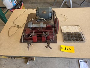 Keil No. 10 Key Cutting Machine wit...