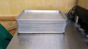 STAINLESS STEEL SHEET PANS 12 CT.