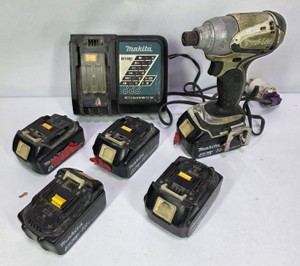 Makita 18V LXT Impact Driver with DC18RC Charger & Battery Packs