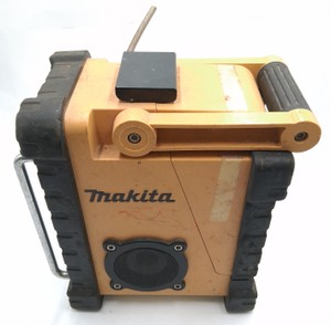 Makita Jobsite Radio with Digital Tuner & Preset Controls