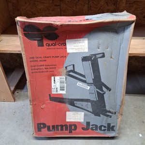 Qual-Craft Model 2200 Pump Jack Scaffolding Jack