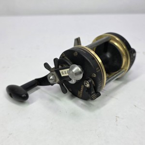 Vintage Shakespeare Tidewater Level Wind Conventional Fishing Reel