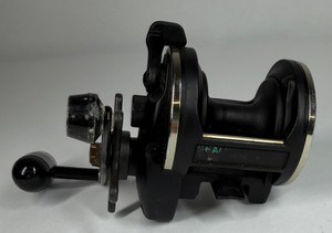 Vintage Penn Level Wind Conventional Fishing Reel
