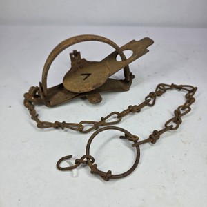Vintage Large No. 7 Steel Foothold Animal Trap with Chain & Ring