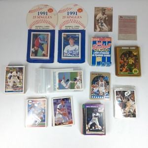 Vintage Baseball & Basketball Trading Card Collection  Fleer, Topps, Donruss, Upper Deck & More