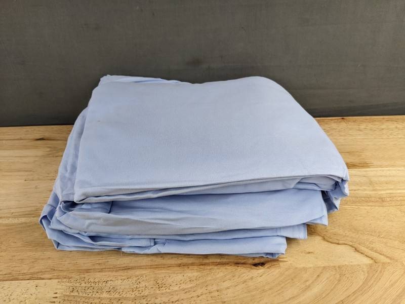 Queen Size Blue Sheet Set, 4 Pieces - Brand New