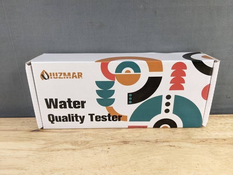 LUZMAR Water Quality Tester - Brand New Q