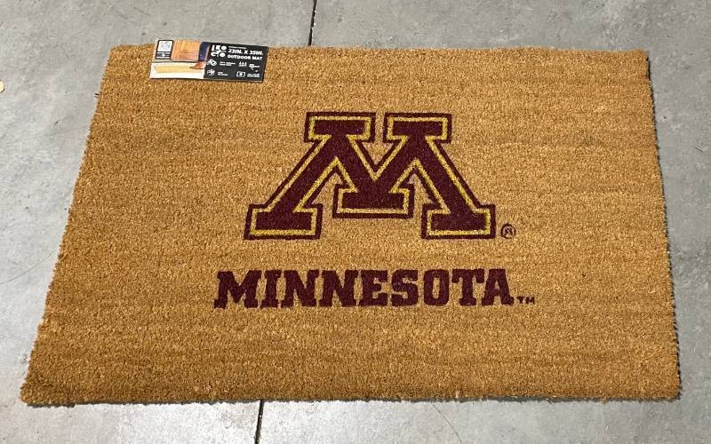LOGO NCAA University of Minnesota Golden Gophers 23 x 35 College Outdoor Mat Rug - Brand New