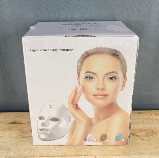 Science And Technology Cosmetology Light Facial Beauty Mask for Skin Care, Firming, Acne & Collagen Therapy Instrument - Brand New Q