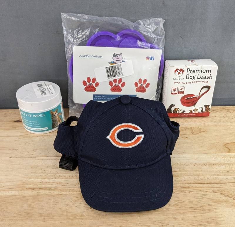 Blue Chicago Bears Pet Hat Size Medium, Bath Buddy, Red Dutchy Brand Dog Leash & Pet Eye Wipes - Brand New