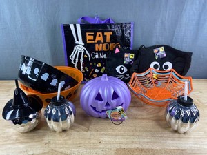 Assorted Halloween Decor & Treatware Treat Bags, Bowls, Cups, Baskets, Etc. - Brand New