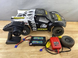 Losi Kicker RC Off-Road Short Course Truck with 2 Batteries, Charger &amp Spare Tire&nbspK