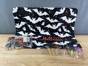 Halloween Baking Decor - Drying Mat, Cookie Cutters, Dessert Bags & Cupcake Toppers - Brand New