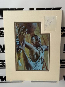 Wilt Chamberlain Autograph Matted w Basketball Photo