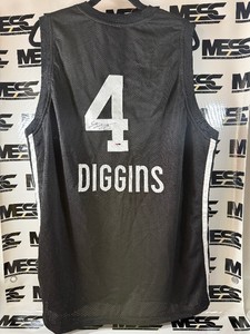 Skylar Diggins Autograph w PSADNA Authenticity Basketball Jersey