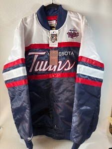 Minnesota Twins New With Tags Size 2XL Mitchell and Ness Cooperstown Collection Jacket