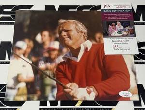 Arnold Palmer Autograph w JSA Authenticity 8x10 Golf Photo