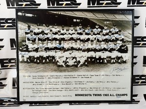 Minnesota Twins 1965 AL Champions Limited Edition 65 Autographed Photo - 22 SIGNATURES - Killebrew, Oliva, Perry, Versalles and More