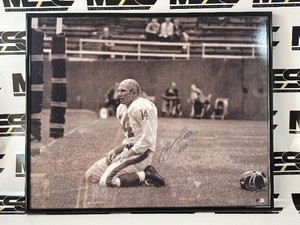 Y.A. Tittle Autograph w Leaf Authenticity Framed Football Photo