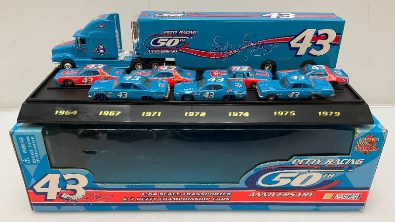 Racing Chasmpions 164 Scale Richard Petty 50TH Anniversary 7 Petty Championships Miniature Die Cast Cars And Hauler Set