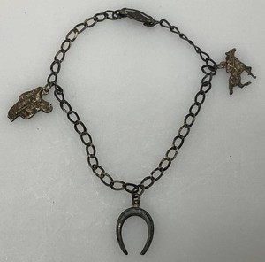 Vintage Sterling Silver Western Themed Charm Bracelet 3.77 Grams Overall