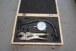 Pittsburgh Clamping Dial Indicator Set