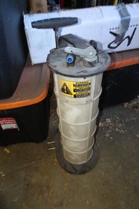 MAC Tools Fluid EvacuatorDispenser
