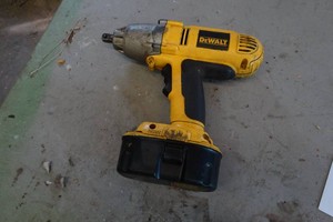 DeWalt Heavy Duty 12 Cordless Impact Wrench