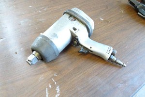Campbell Hausfeld Pneumatic 34 Impact Wrench