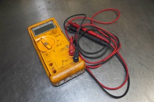 Fluke ET23DMMA Digital Multimeter