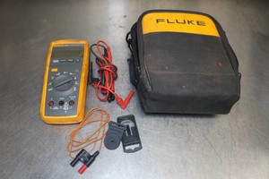 Fluke 233A Automotive Mutimeter