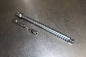 Matco Tools 12 and 38 Drive Extensions and 14 Drive Swivel