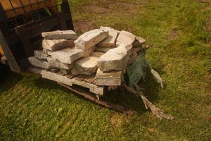Pallet of Limestone Wall Stone Mix