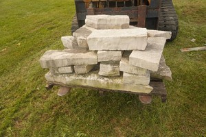 Pallet of Chilton Wall Stone & Limestone