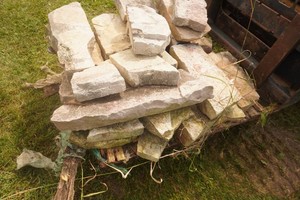 Pallet of Limestone Wall Stone Mix
