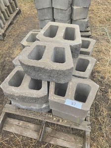 Pallet of 14 Large Wall Blocks