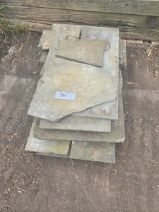 Pallet of Assorted Cut Blue Stone Patio SteppersPavers