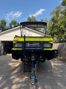 2022 Sea-Doo Switch Cruise 18 (170 HP Rotax) Jet Pontoon Boat w/Karavan Single Axle Trailer