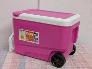 Sun Squad Wheelie 53 Cans38qt Rolling Cooler - Pink Fizz