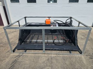 Wolverine Vibratory Bucket 72
