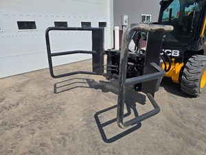 Wolverine Skid Steer Bale Squeeze